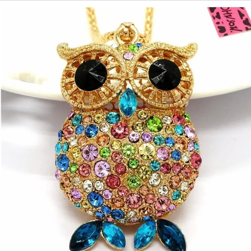 💙 NEW Betsey Johnson stunning & sparkling owl necklace 💙
